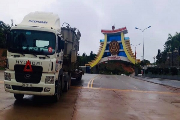 Vận Chuyển Hàng Hóa Đi Lào: Quy Trình, Dịch Vụ, và Kinh Nghiệm